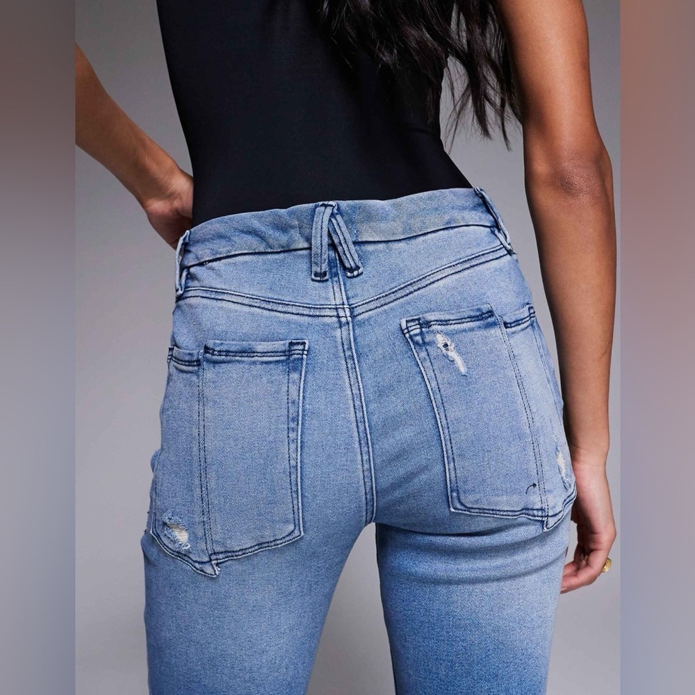 Good American Good Legs Straight High Rise Jeans in Distressed Blue, Size 4/27 - Picture 16 of 16